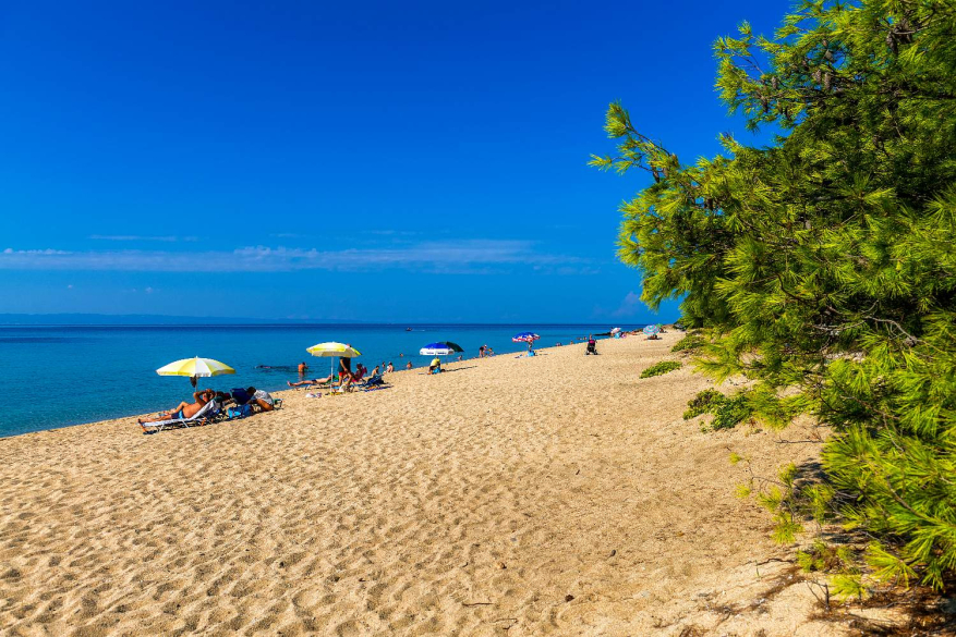 Lagomandra Beach